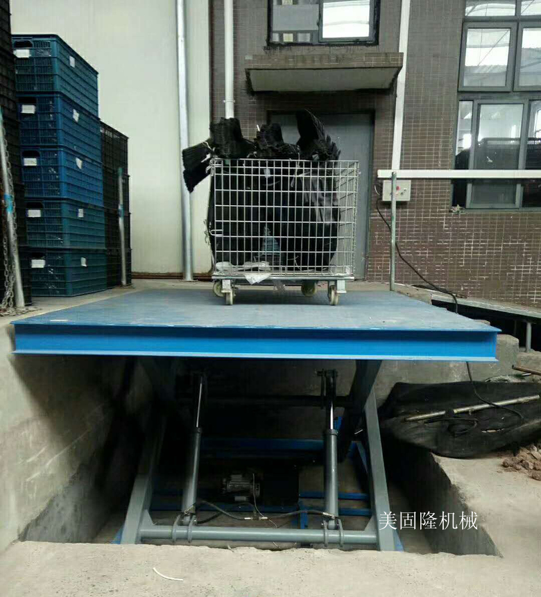 常德固定式升降货梯厂家